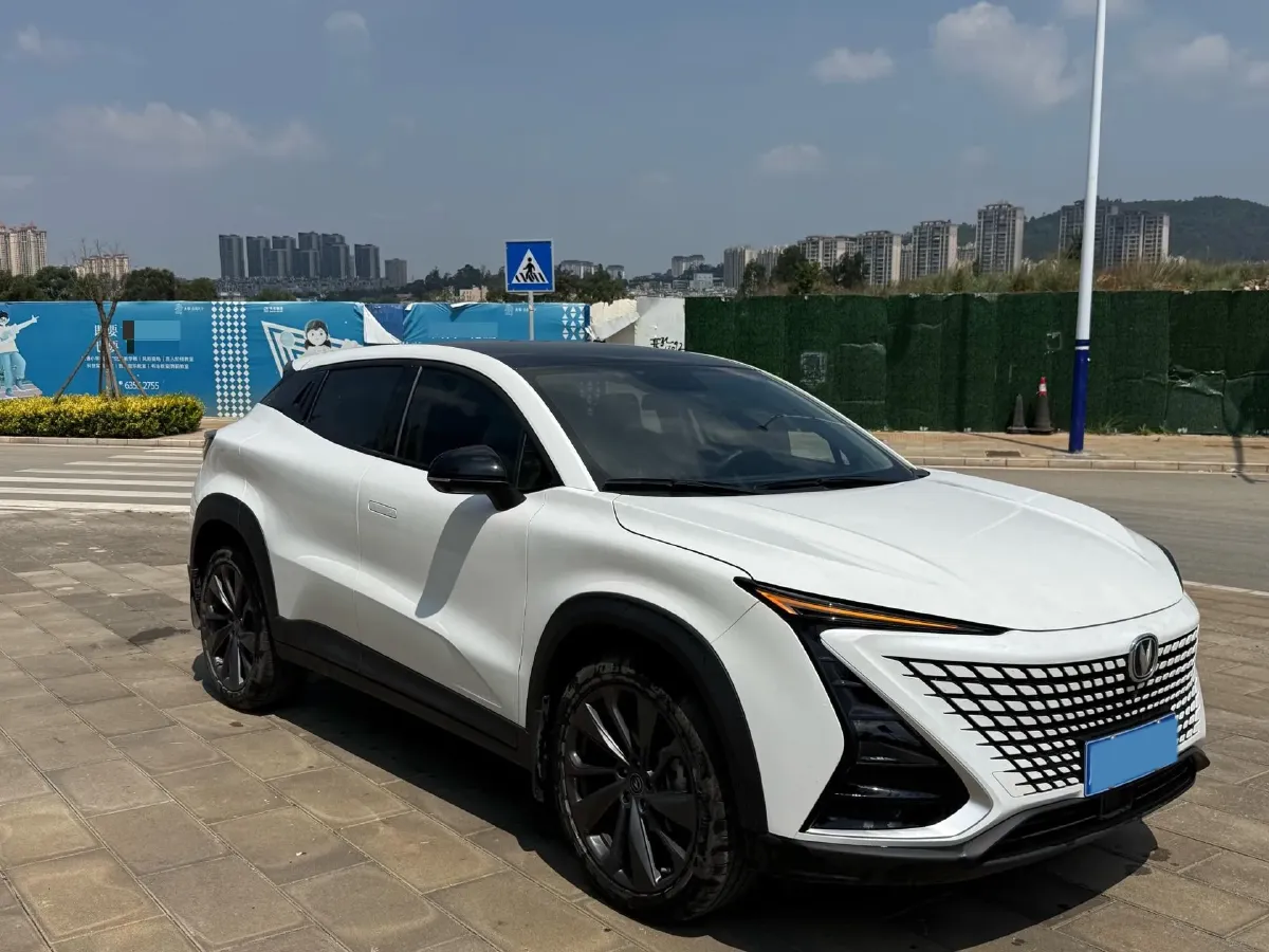 2020 ChangAn UNI-T 1.5T 180HP L4 7DCT,autocango,china used car exporter,china ev exporter,chinese used car exporter,chinese used ev exporter