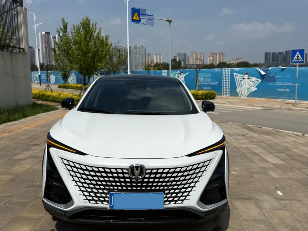 2020 ChangAn UNI-T 1.5T 180HP L4 7DCT,autocango,china used car exporter,china ev exporter,chinese used car exporter,chinese used ev exporter