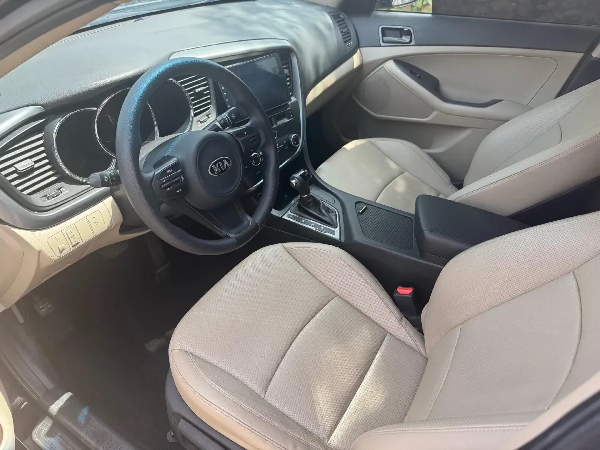 2015 Kia K5 2.0L 162HP L4 6AT,autocango,china used car exporter,china ev exporter,chinese used car exporter,chinese used ev exporter