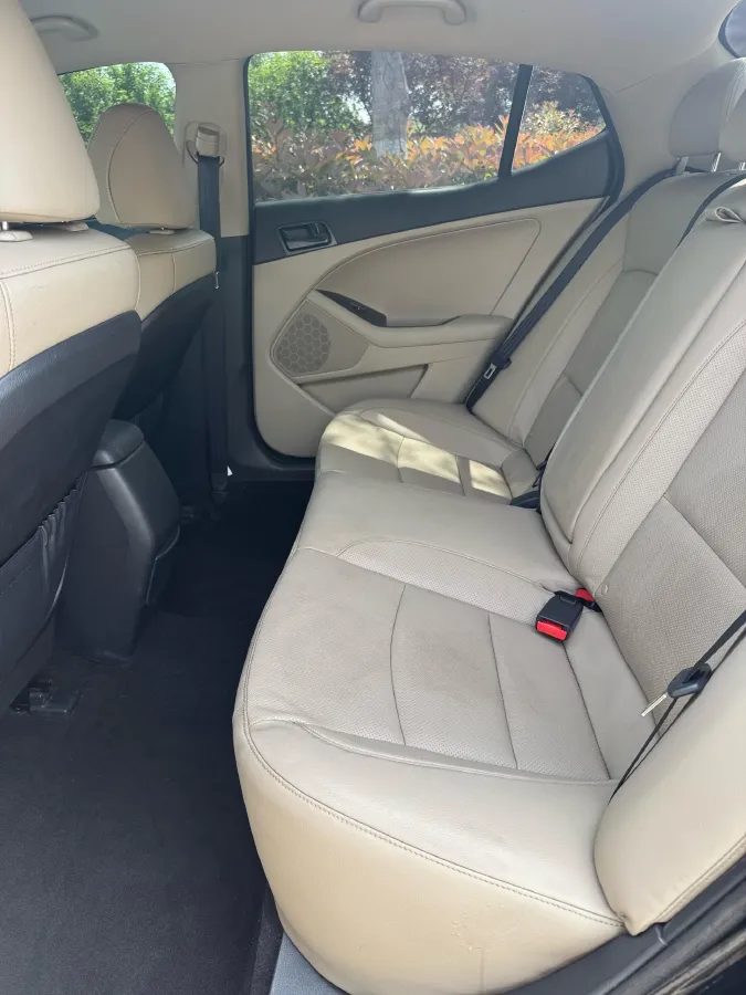 2015 Kia K5 2.0L 162HP L4 6AT,autocango,china used car exporter,china ev exporter,chinese used car exporter,chinese used ev exporter