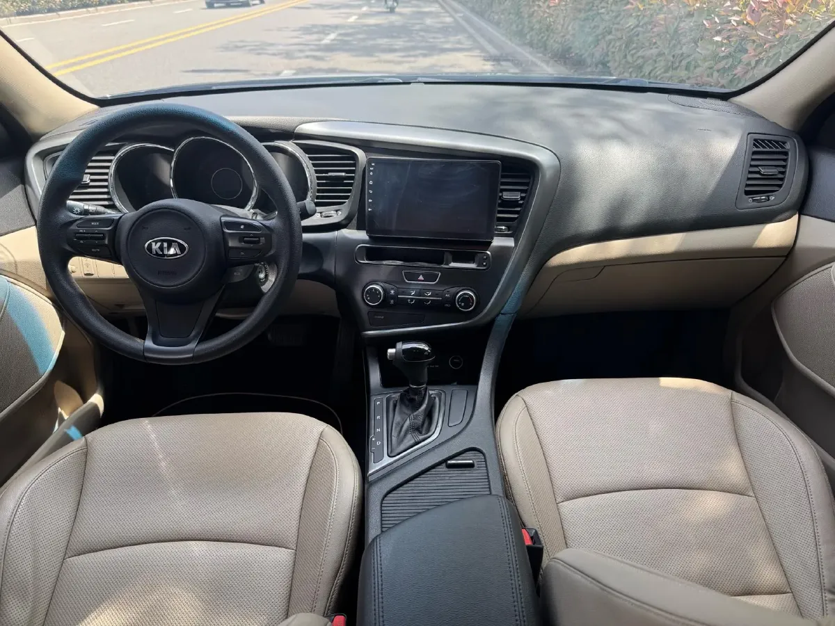 2015 Kia K5 2.0L 162HP L4 6AT,autocango,china used car exporter,china ev exporter,chinese used car exporter,chinese used ev exporter