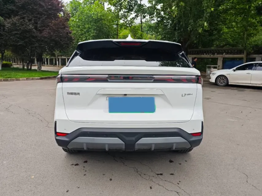 2025 Geely Galaxy L7 1.5L 112HP L4 1DHT PHEV 18.4KWH,autocango,china used car exporter,china ev exporter,chinese used car exporter,chinese used ev exporter