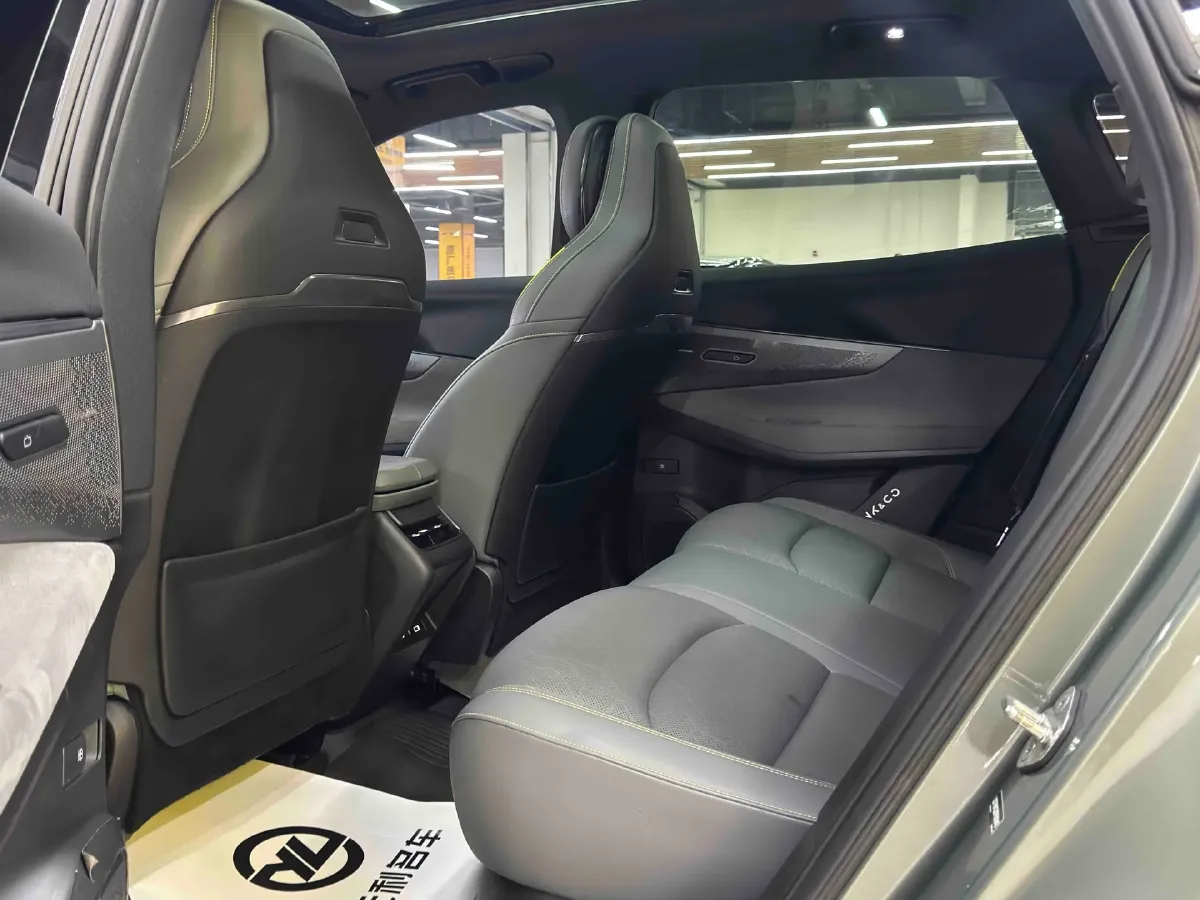 2023 LYNK&CO 08 EM-P 1.5T 163HP L4 3DHT PHEV 39.6KWH,autocango,china used car exporter,china ev exporter,chinese used car exporter,chinese used ev exporter