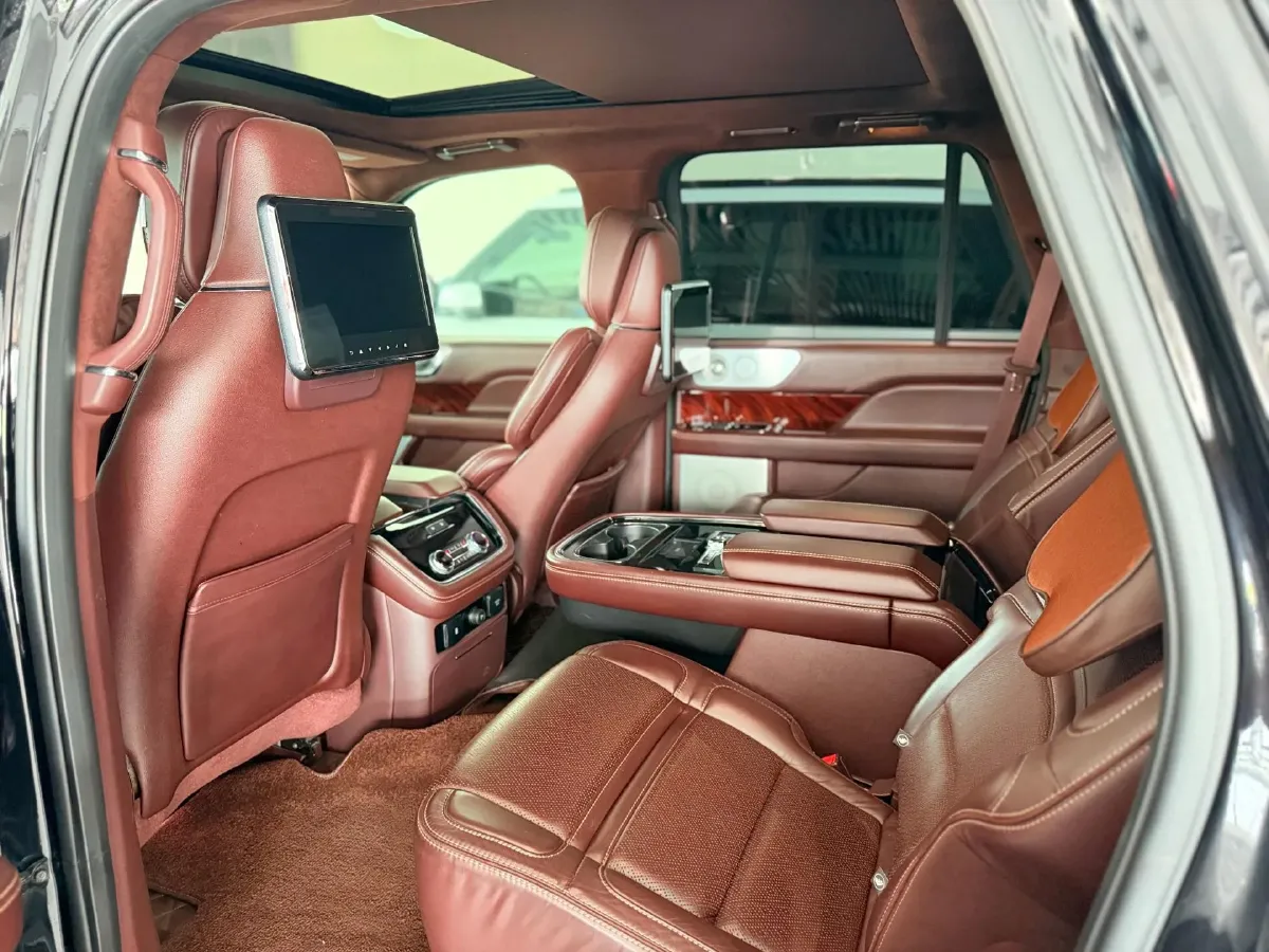 2019 Lincoln Navigator 3.5T 388HP V6 10AT,autocango,china used car exporter,china ev exporter,chinese used car exporter,chinese used ev exporter