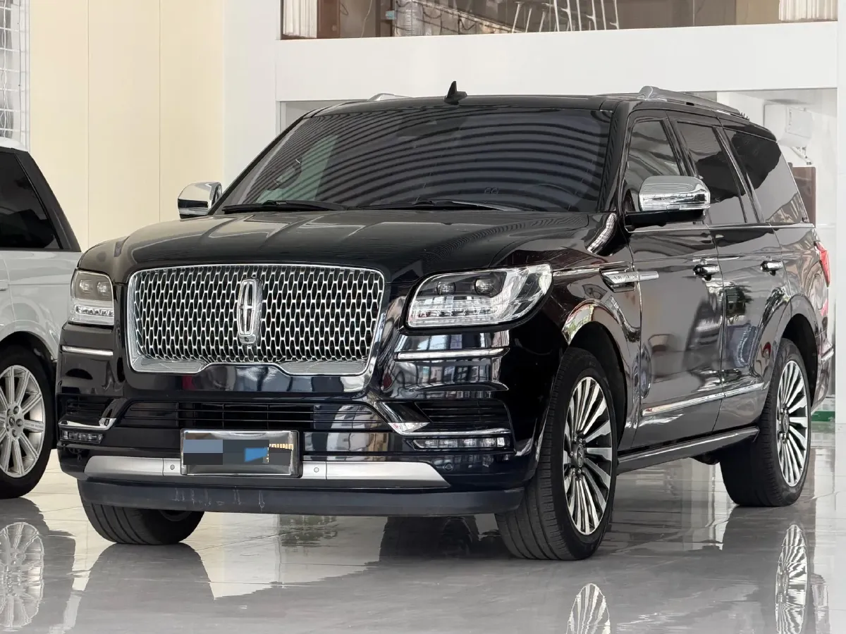 2019 Lincoln Navigator 3.5T 388HP V6 10AT,autocango,china used car exporter,china ev exporter,chinese used car exporter,chinese used ev exporter