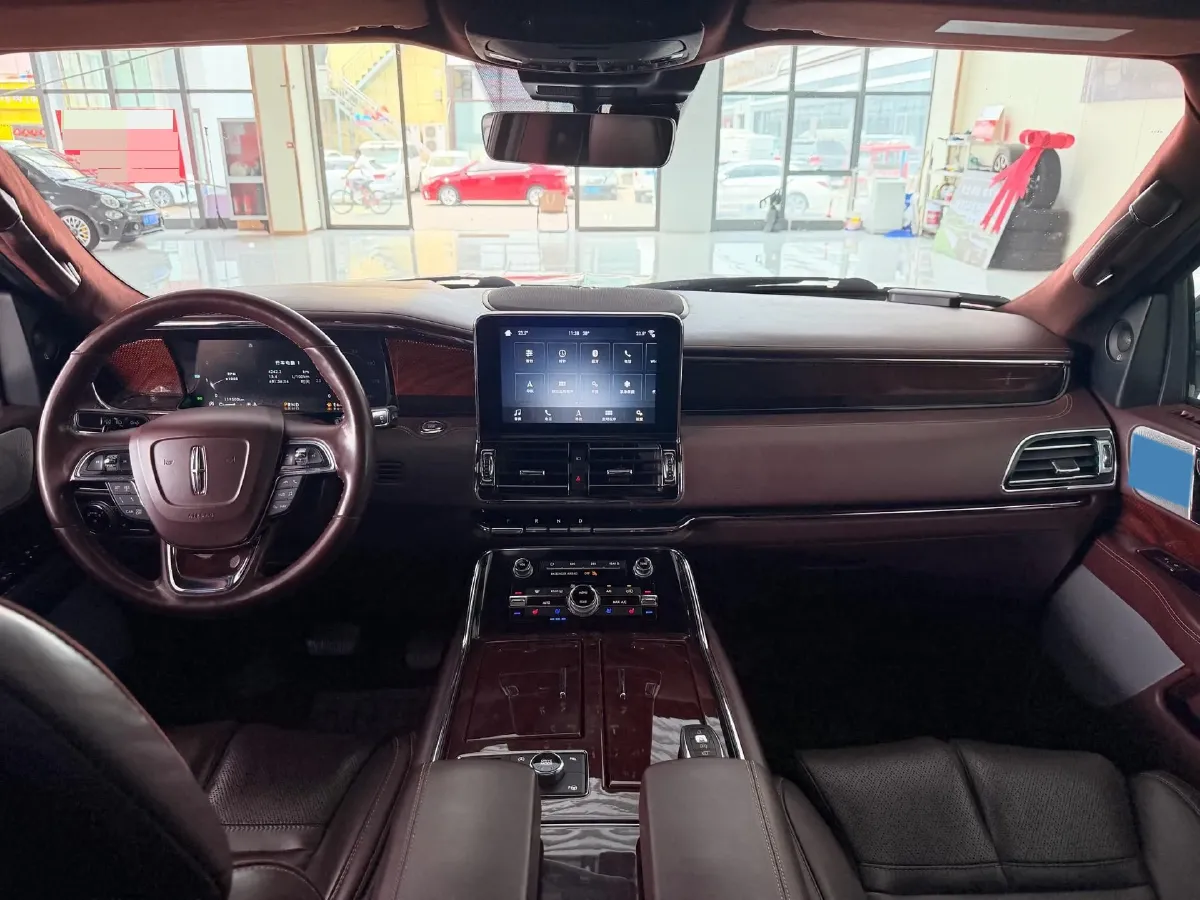2019 Lincoln Navigator 3.5T 388HP V6 10AT,autocango,china used car exporter,china ev exporter,chinese used car exporter,chinese used ev exporter