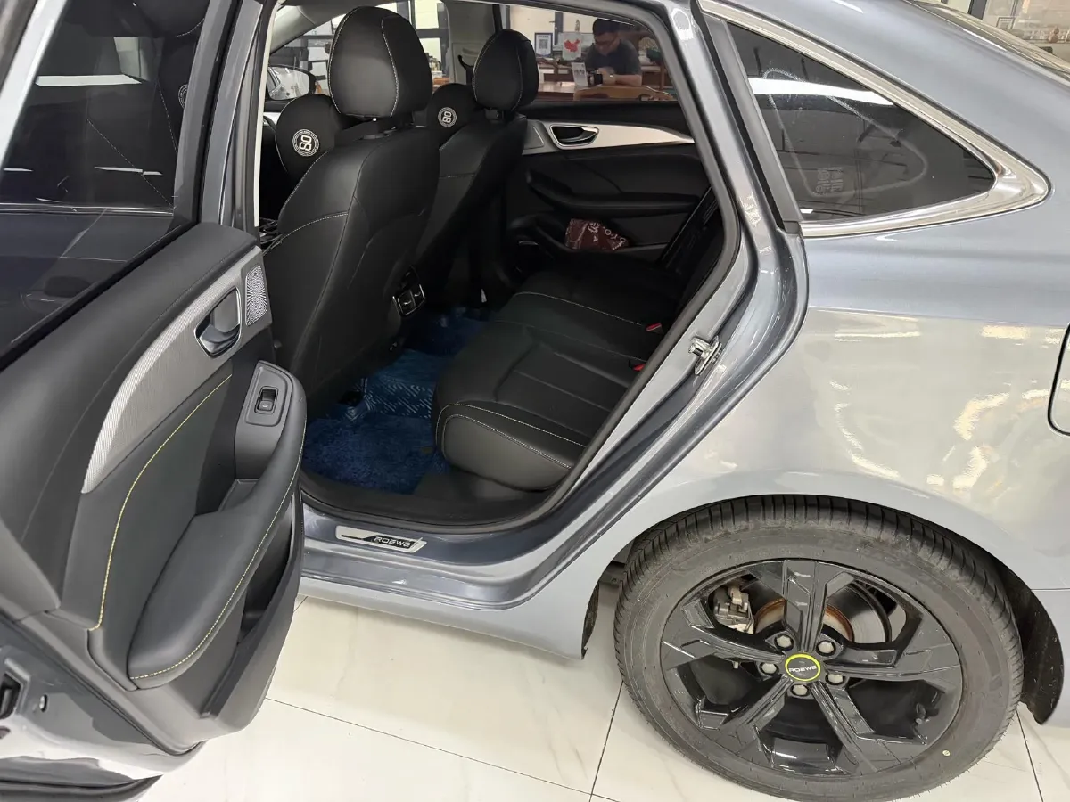 2020 Roewe i6 MAX 1.5T 173HP L4 7DCT,autocango,china used car exporter,china ev exporter,chinese used car exporter,chinese used ev exporter