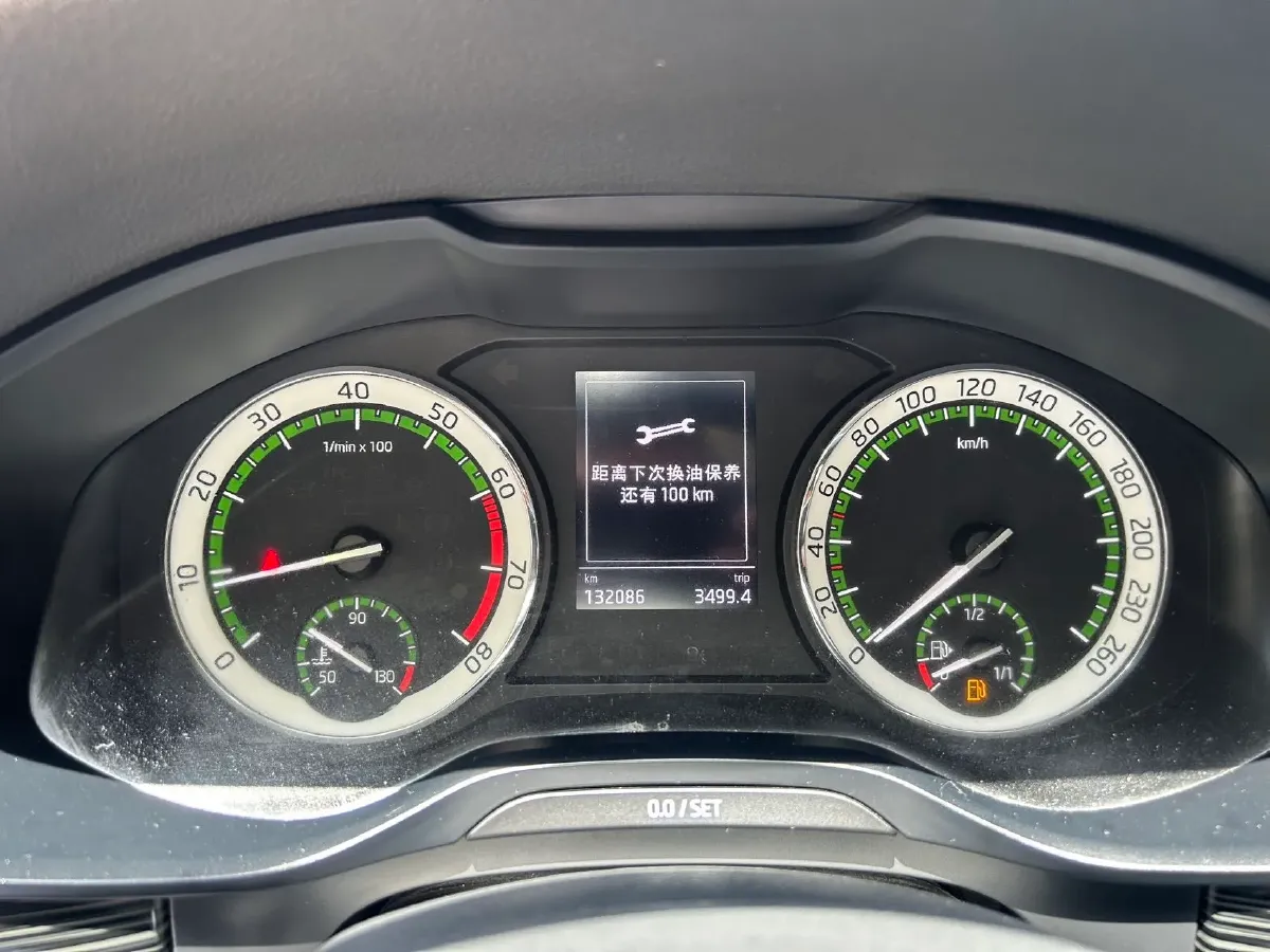 2018 Skoda Kodiak 1.8T 180HP L4 7DCT,autocango,china used car exporter,china ev exporter,chinese used car exporter,chinese used ev exporter