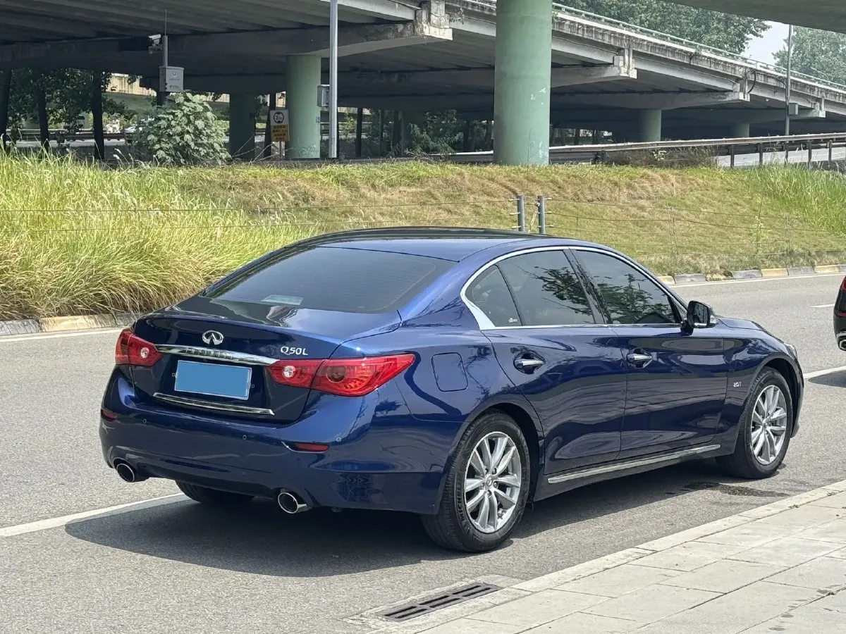 2016 Infiniti Q50L 2.0T 211HP L4 7AT,autocango,china used car exporter,china ev exporter,chinese used car exporter,chinese used ev exporter