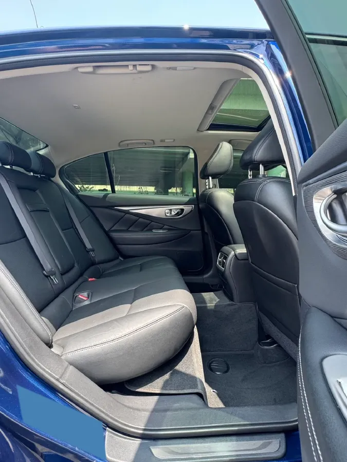 2016 Infiniti Q50L 2.0T 211HP L4 7AT,autocango,china used car exporter,china ev exporter,chinese used car exporter,chinese used ev exporter