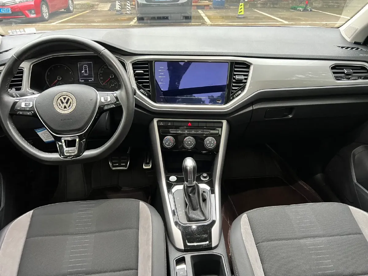 2021 Volkswagen T-Roc 1.4T 150HP L4 7DCT,autocango,china used car exporter,china ev exporter,chinese used car exporter,chinese used ev exporter