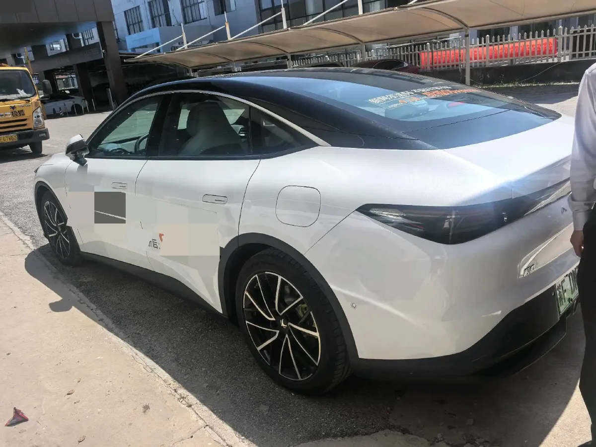 2024 ARCFOX αT5 BEV 79.2KWH,autocango,china used car exporter,china ev exporter,chinese used car exporter,chinese used ev exporter