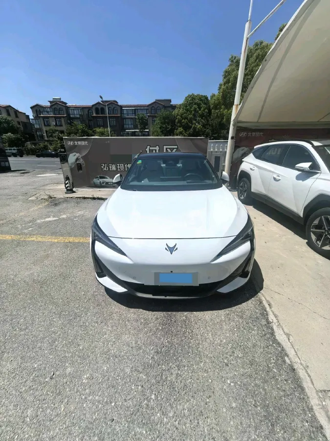 2024 ARCFOX αT5 BEV 79.2KWH,autocango,china used car exporter,china ev exporter,chinese used car exporter,chinese used ev exporter