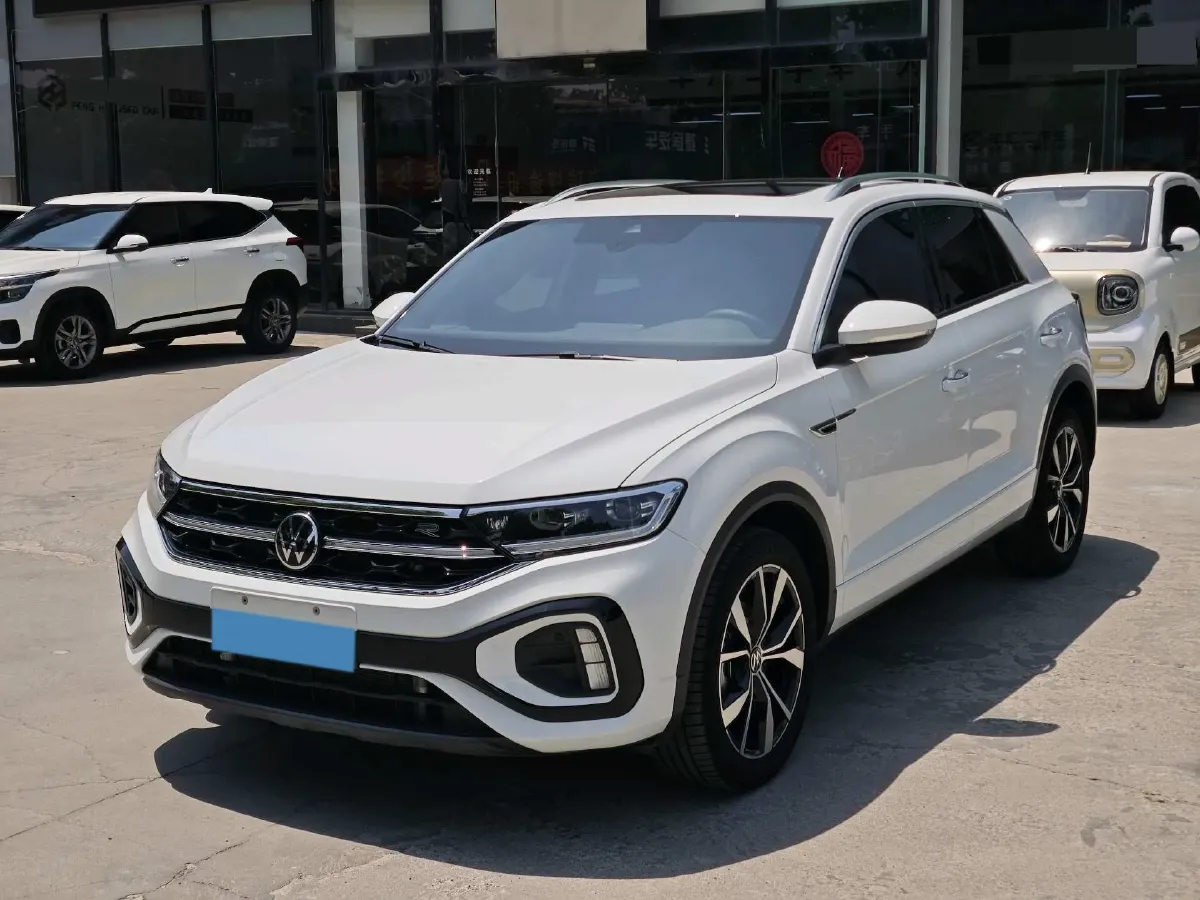 2023 Volkswagen T-Roc 1.5T 160HP L4 7DCT,autocango,china used car exporter,china ev exporter,chinese used car exporter,chinese used ev exporter