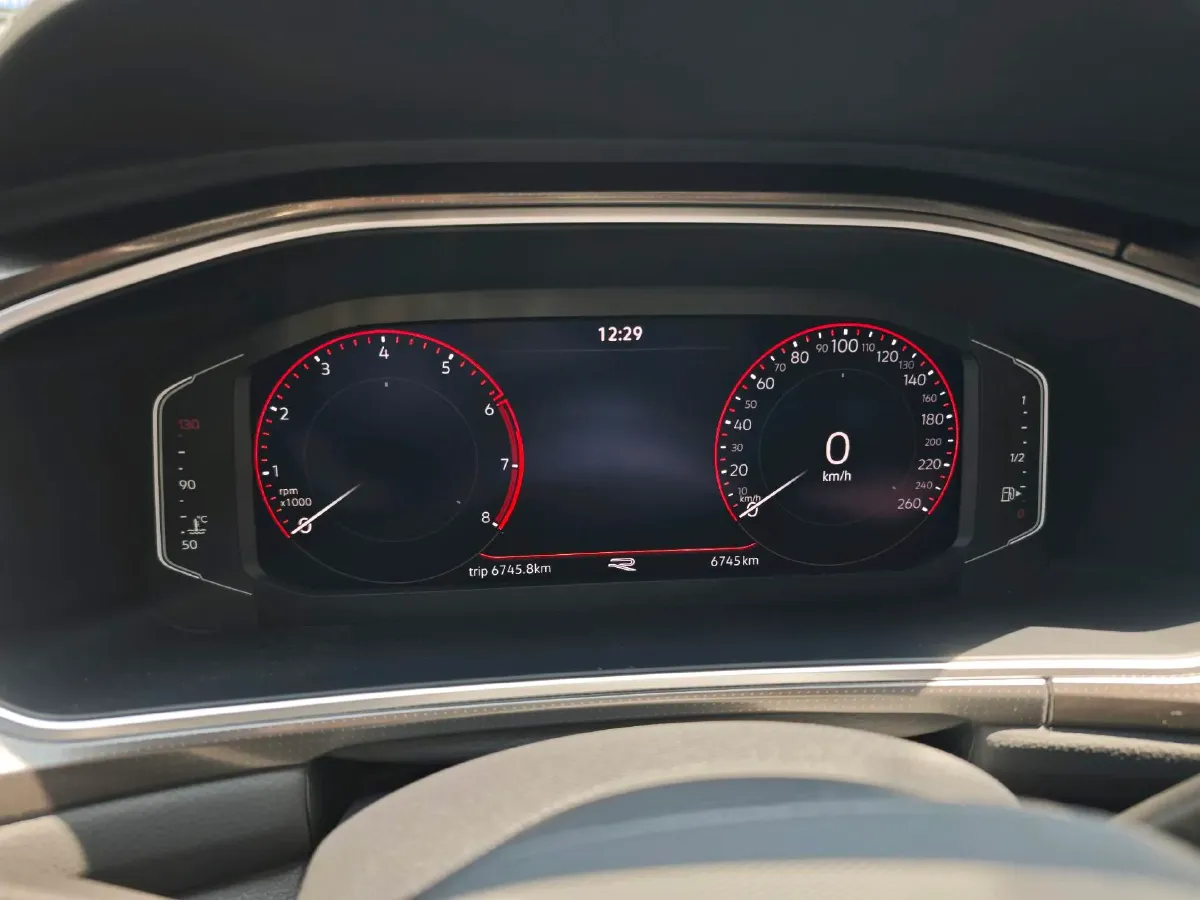 2023 Volkswagen T-Roc 1.5T 160HP L4 7DCT,autocango,china used car exporter,china ev exporter,chinese used car exporter,chinese used ev exporter