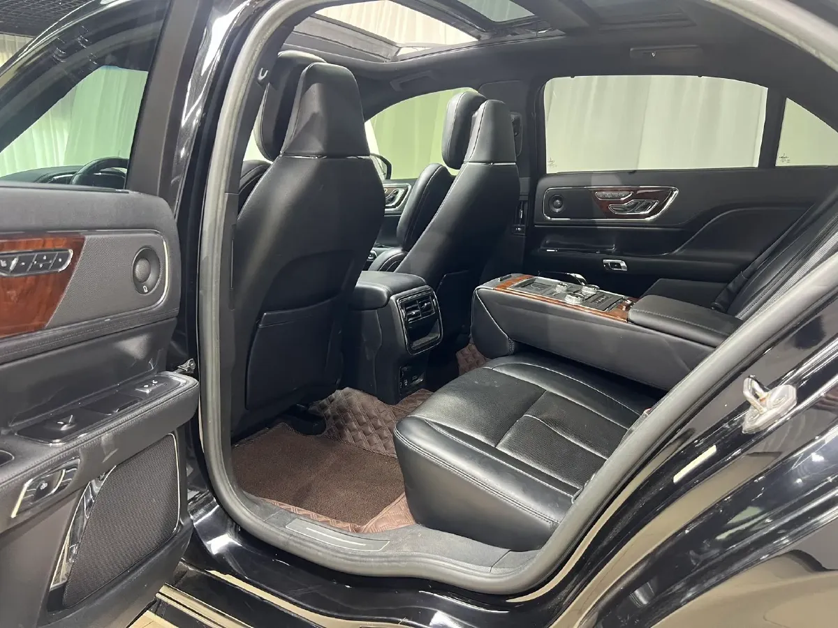 2017 Lincoln Continental 3.0T 378HP V6 6AT,autocango,china used car exporter,china ev exporter,chinese used car exporter,chinese used ev exporter