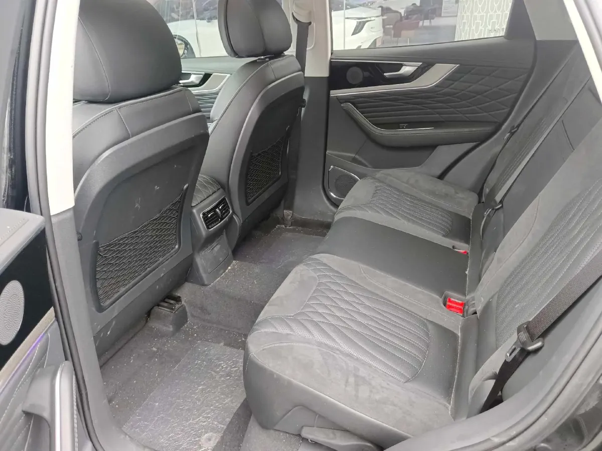 2022 HongQi HS5 2.0T 224HP L4 6AT,autocango,china used car exporter,china ev exporter,chinese used car exporter,chinese used ev exporter