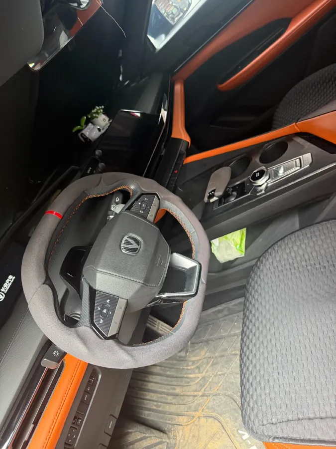 2023 ChangAn UNI-V 1.5T 188HP L4 7DCT,autocango,china used car exporter,china ev exporter,chinese used car exporter,chinese used ev exporter