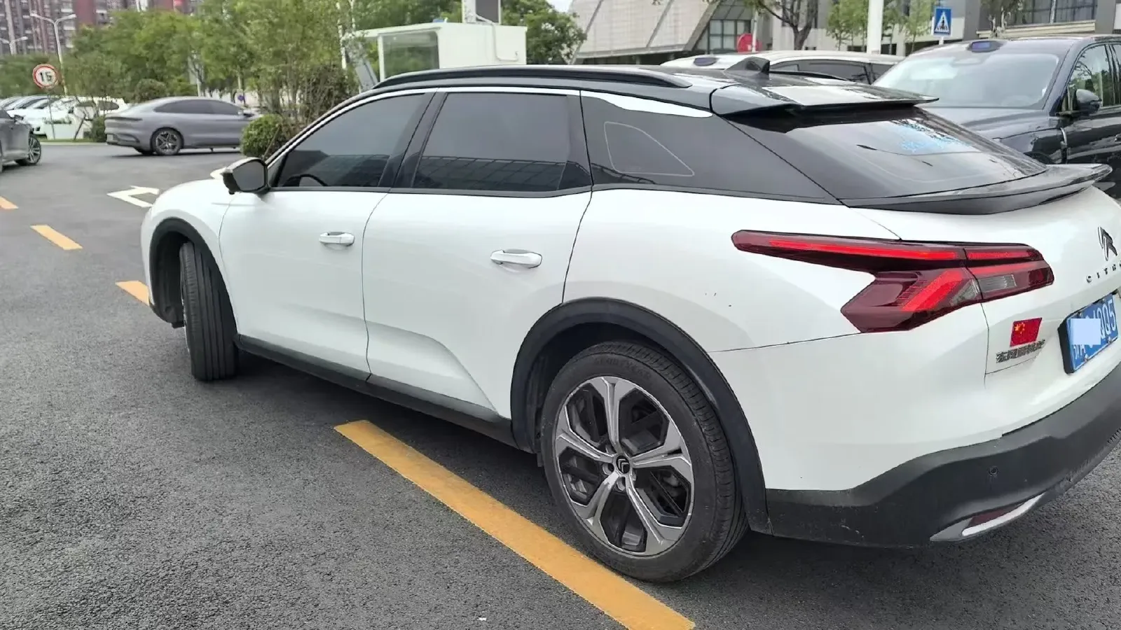 2021 Citroen C5 X 1.6T 175HP L4 8AT,autocango,china used car exporter,china ev exporter,chinese used car exporter,chinese used ev exporter