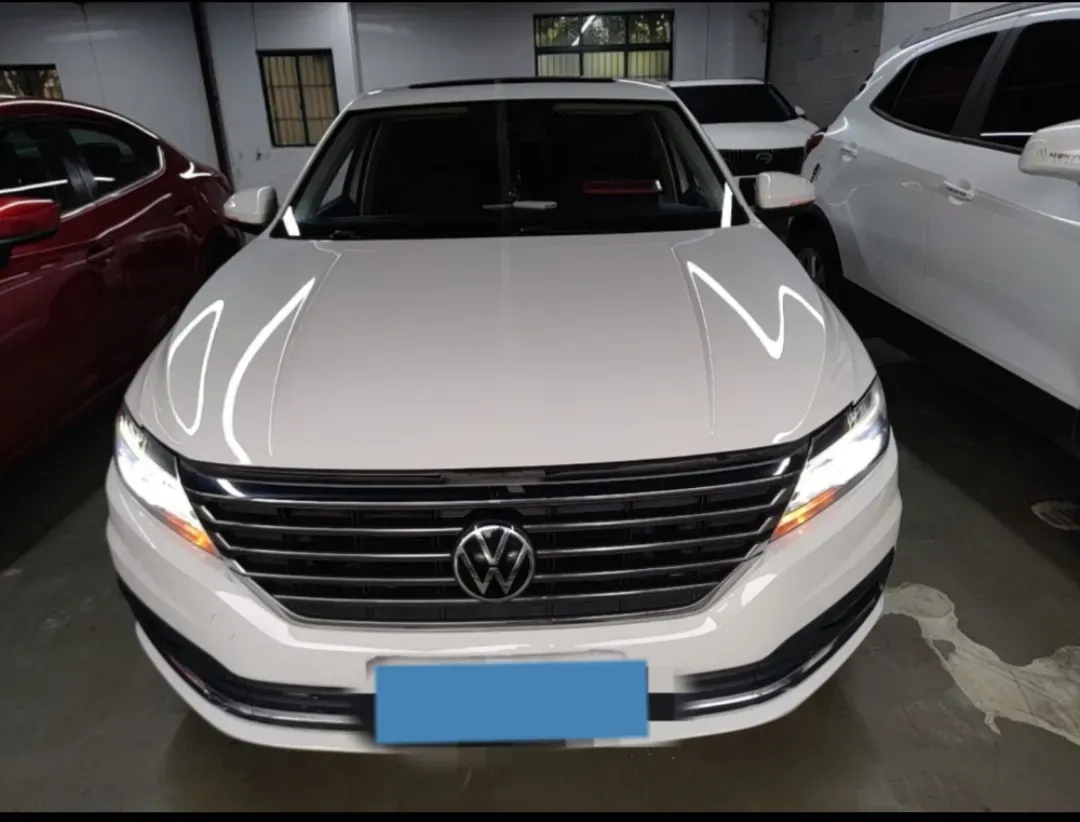 2022 Bestune B70 2.0T 224HP L4 6AT,autocango,china used car exporter,china ev exporter,chinese used car exporter,chinese used ev exporter