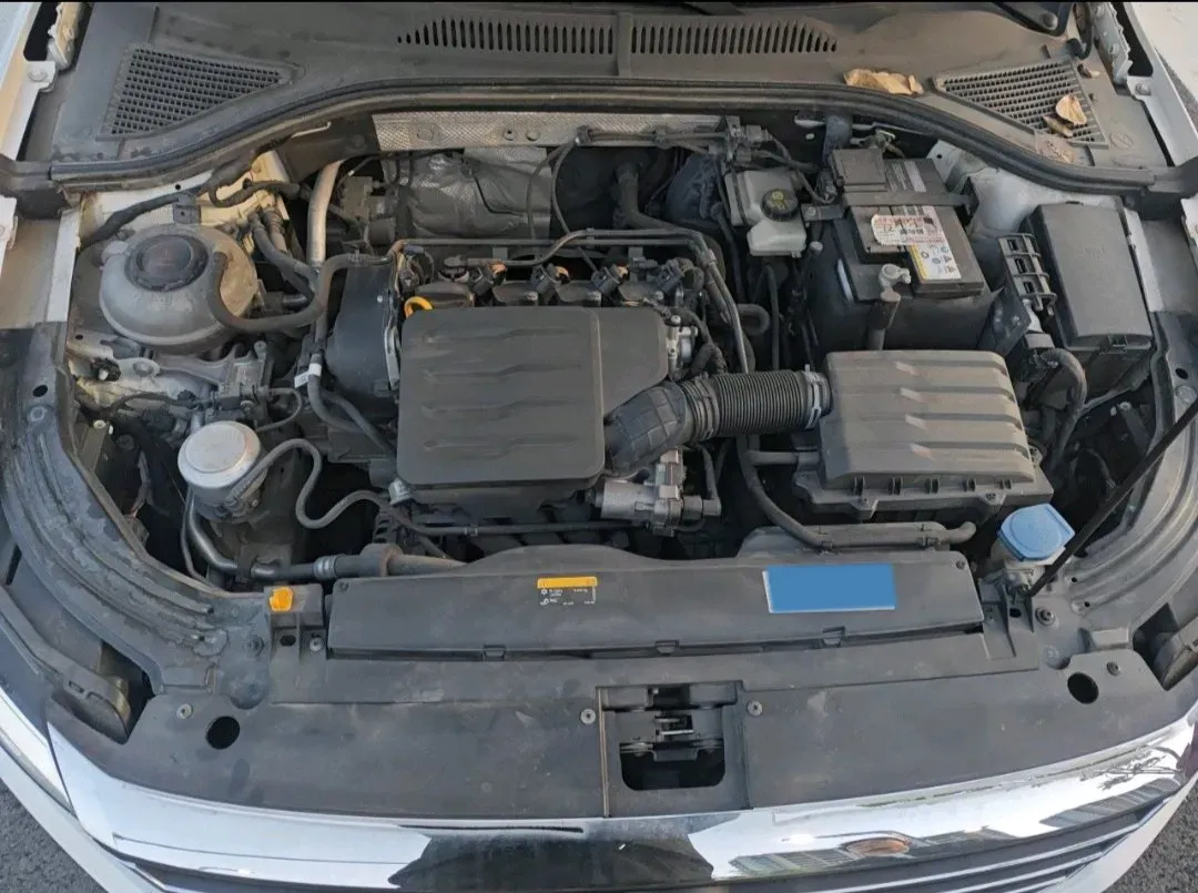 2022 Bestune B70 2.0T 224HP L4 6AT,autocango,china used car exporter,china ev exporter,chinese used car exporter,chinese used ev exporter