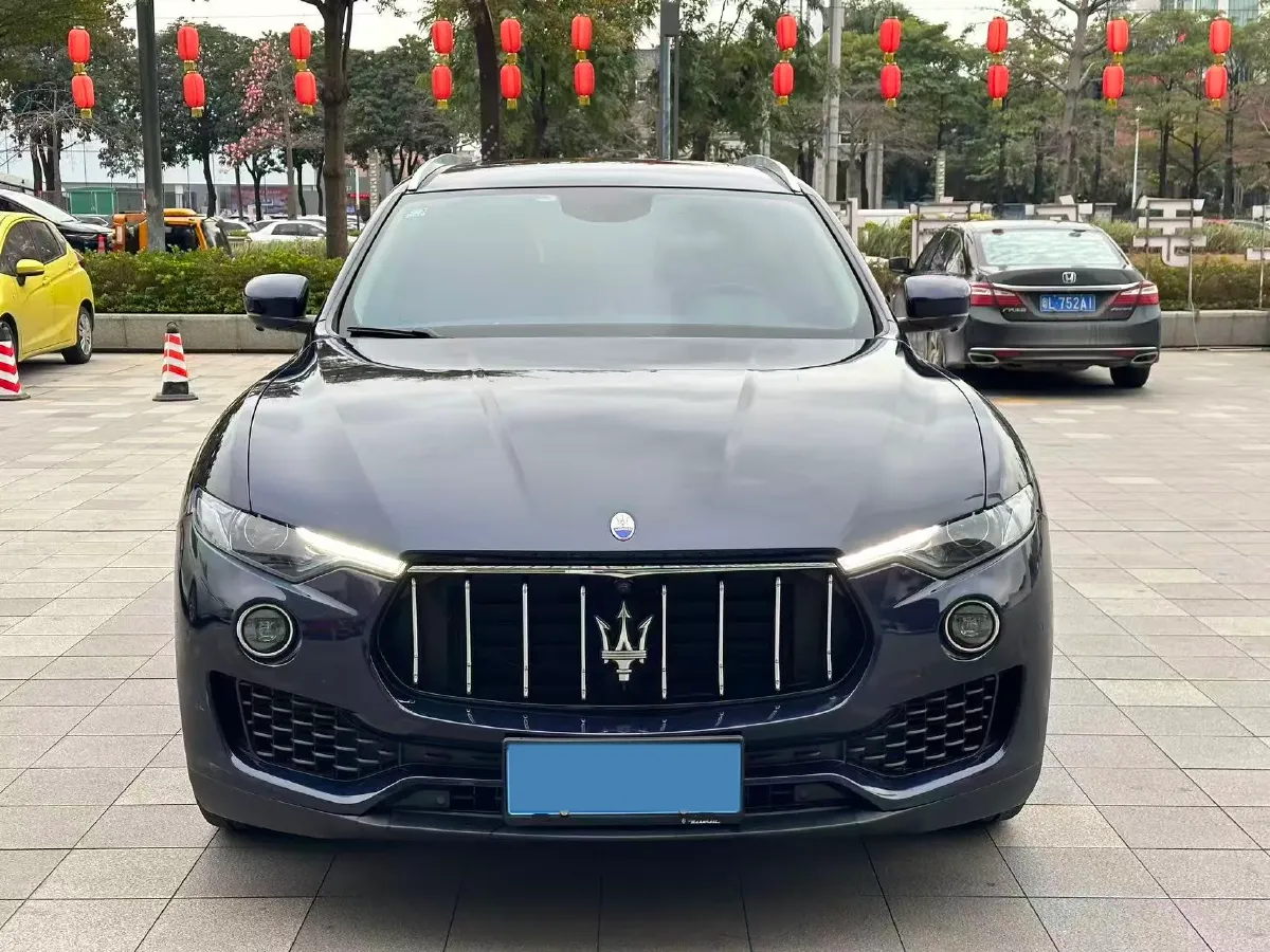 2019 Maserati Levante 3.0T 350HP V6 8AT,autocango,china used car exporter,china ev exporter,chinese used car exporter,chinese used ev exporter