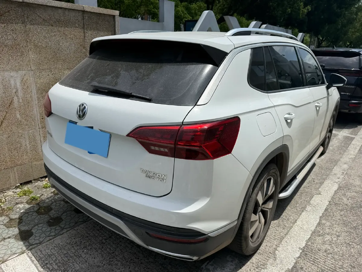 2019 Jeep Cherokee 2.0T 234HP L4 9AT,autocango,china used car exporter,china ev exporter,chinese used car exporter,chinese used ev exporter