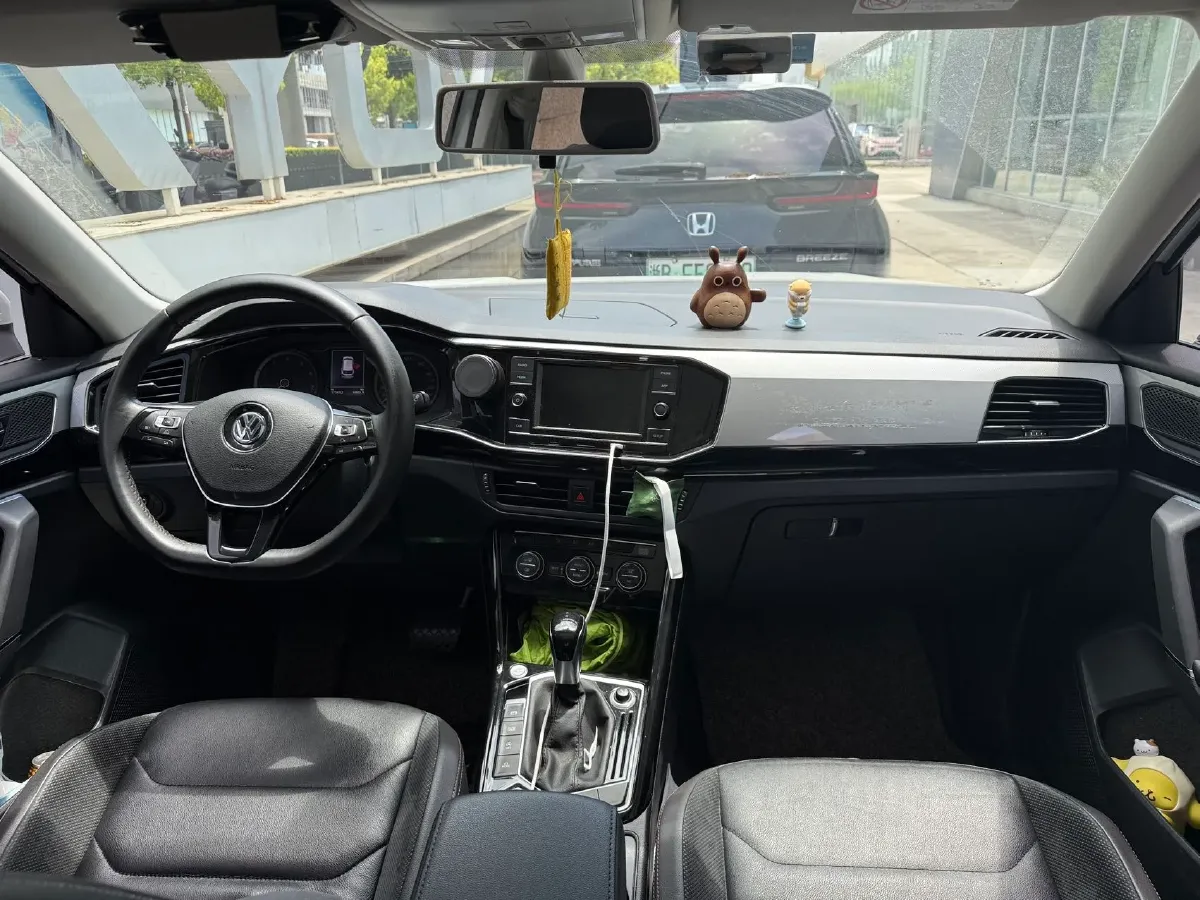 2019 Jeep Cherokee 2.0T 234HP L4 9AT,autocango,china used car exporter,china ev exporter,chinese used car exporter,chinese used ev exporter