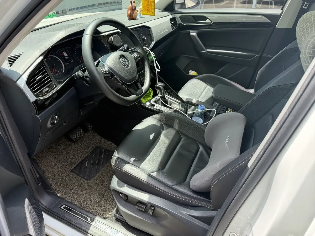 2019 Jeep Cherokee 2.0T 234HP L4 9AT,autocango,china used car exporter,china ev exporter,chinese used car exporter,chinese used ev exporter