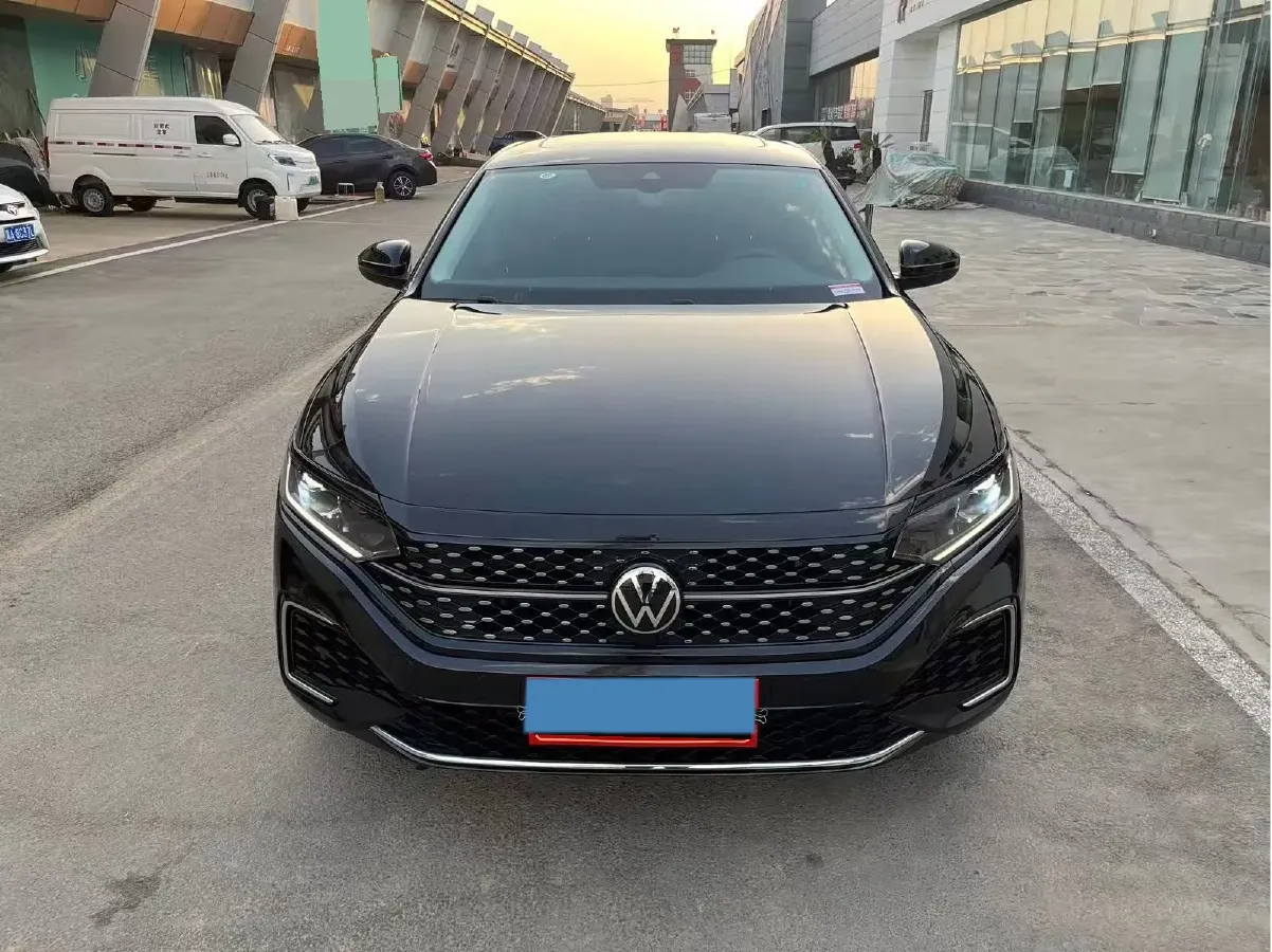 2024 Volkswagen Passat 2.0T 186HP L4 7DCT,autocango,china used car exporter,china ev exporter,chinese used car exporter,chinese used ev exporter