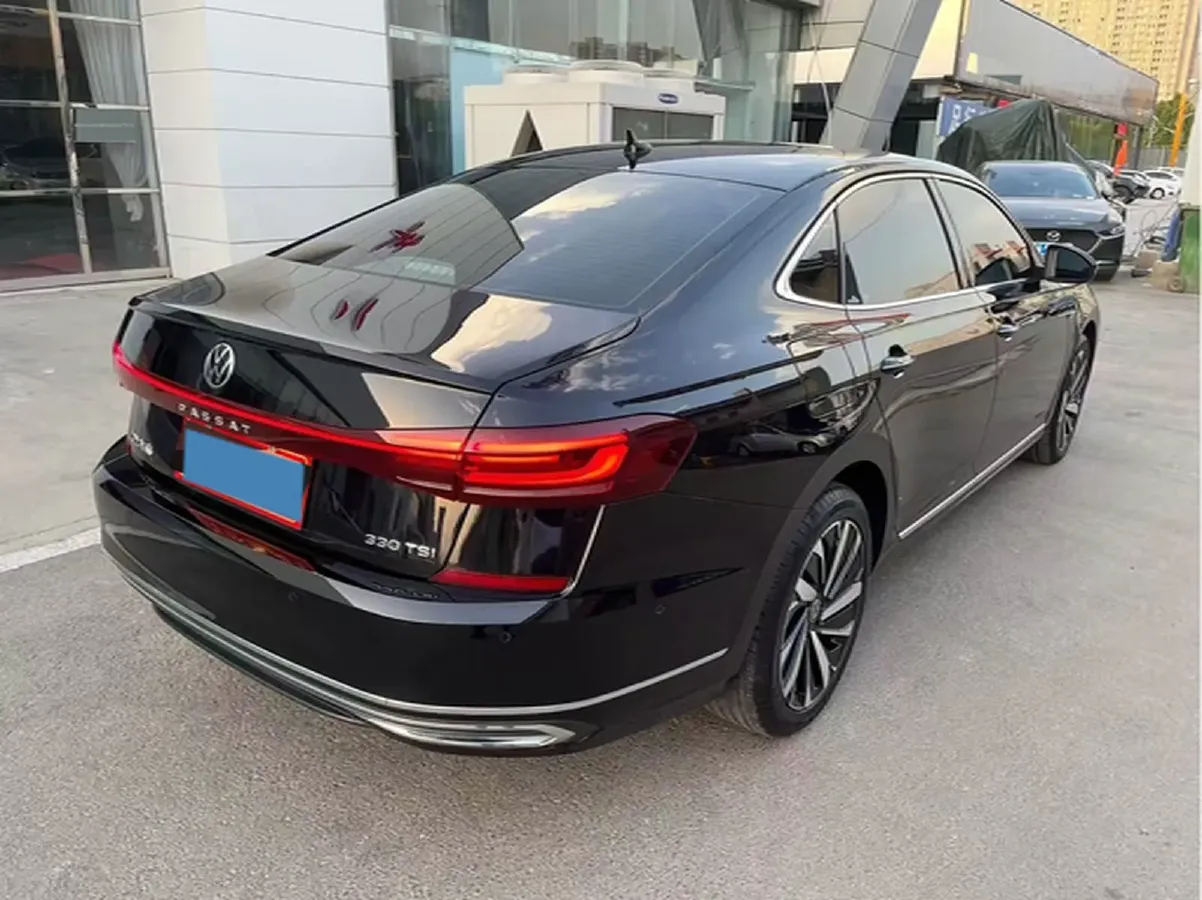 2024 Volkswagen Passat 2.0T 186HP L4 7DCT,autocango,china used car exporter,china ev exporter,chinese used car exporter,chinese used ev exporter