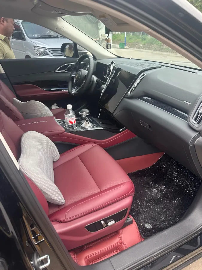 2025 HongQi HS3 1.5T 150HP L4 1DHT PHEV,autocango,china used car exporter,china ev exporter,chinese used car exporter,chinese used ev exporter