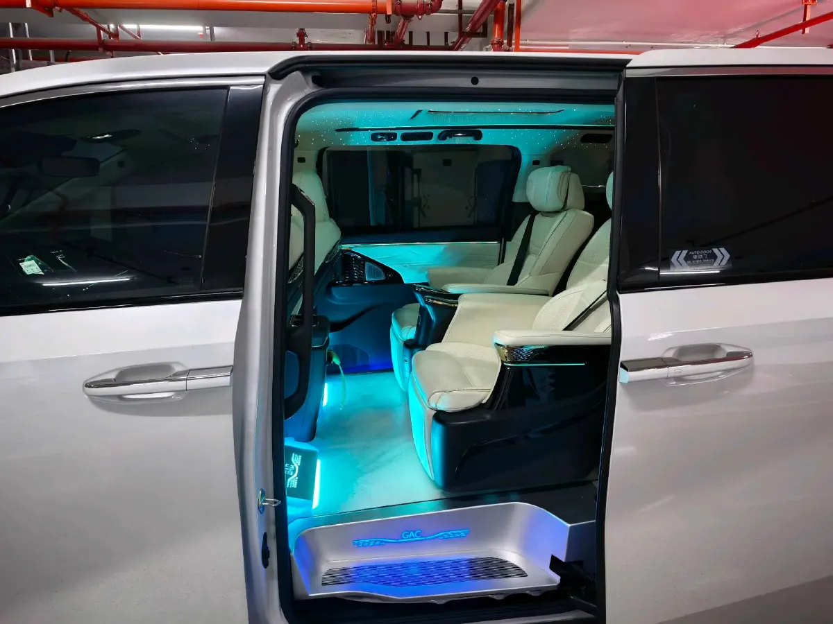 2023 GAC Trumpchi M8 2.0T 252HP L4 8AT,autocango,china used car exporter,china ev exporter,chinese used car exporter,chinese used ev exporter