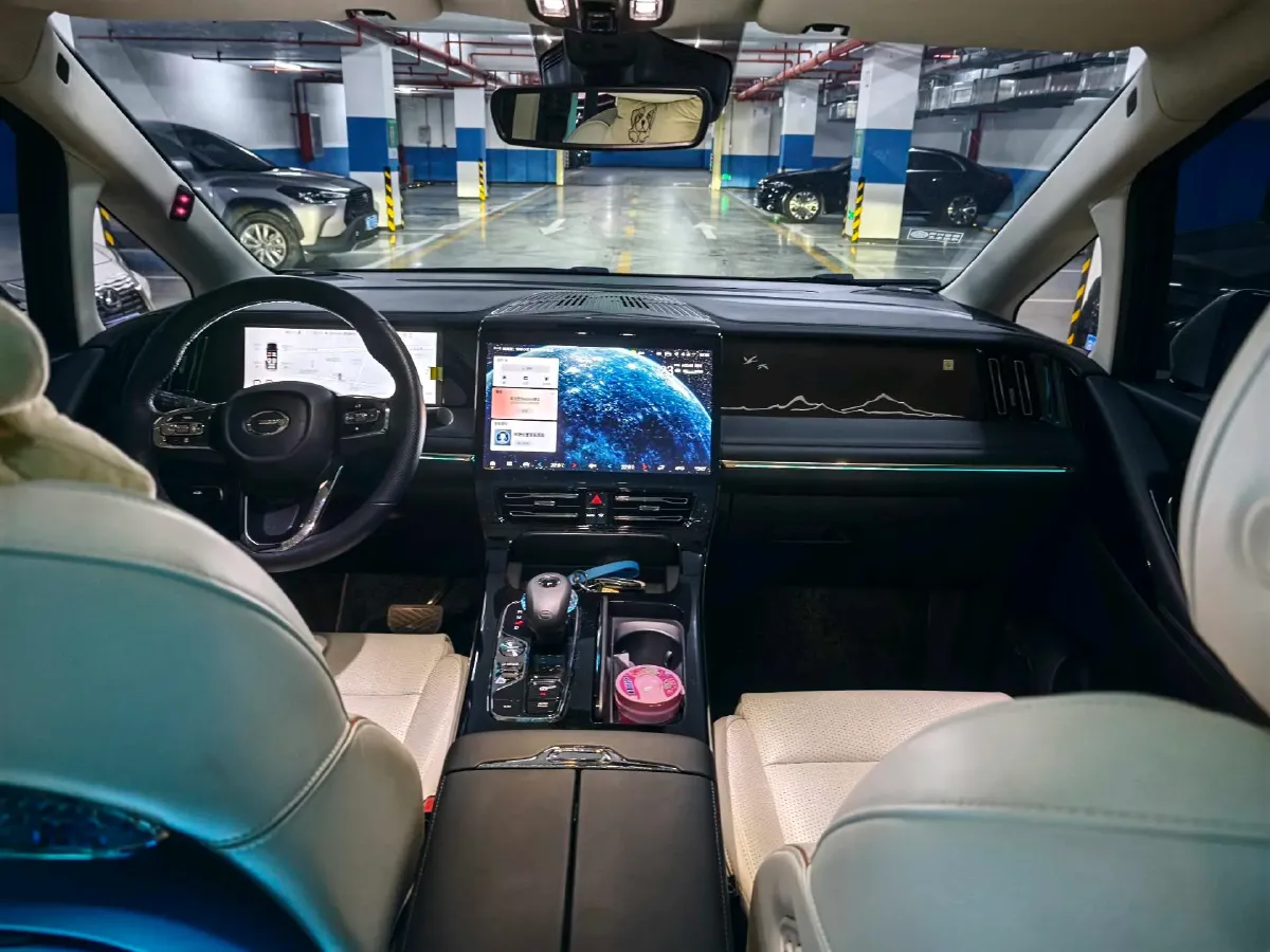 2023 GAC Trumpchi M8 2.0T 252HP L4 8AT,autocango,china used car exporter,china ev exporter,chinese used car exporter,chinese used ev exporter