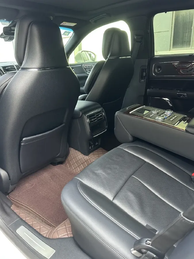 2017 Lincoln Continental 2.0T 261HP L4 6AT,autocango,china used car exporter,china ev exporter,chinese used car exporter,chinese used ev exporter