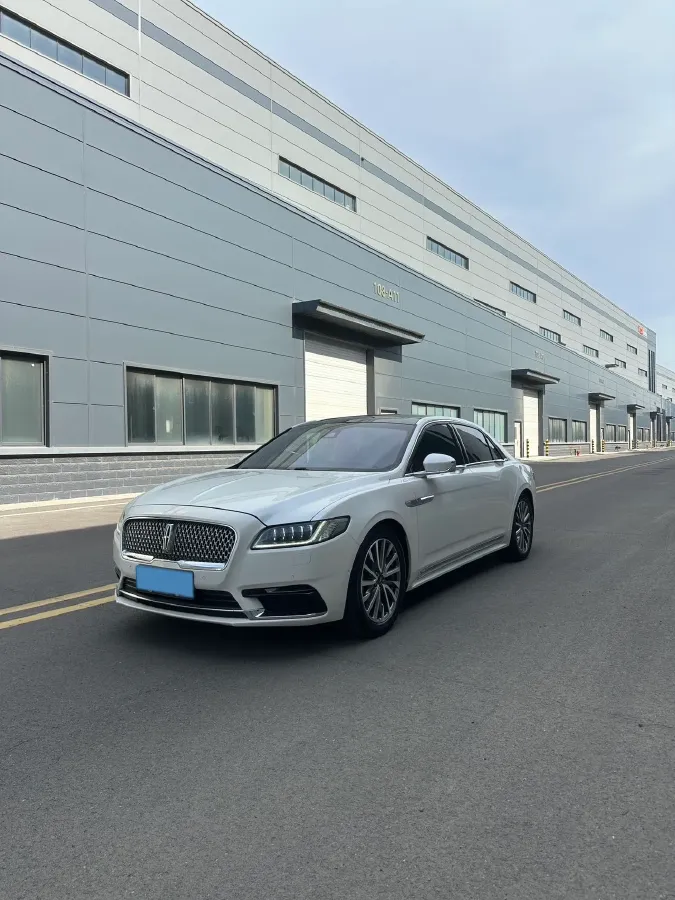2017 Lincoln Continental 2.0T 261HP L4 6AT,autocango,china used car exporter,china ev exporter,chinese used car exporter,chinese used ev exporter