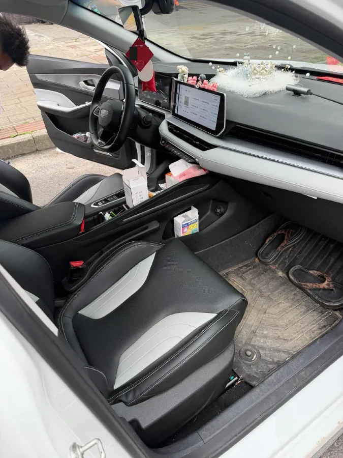 2024 Geely Binray 1.5T 181HP L4 7DCT,autocango,china used car exporter,china ev exporter,chinese used car exporter,chinese used ev exporter