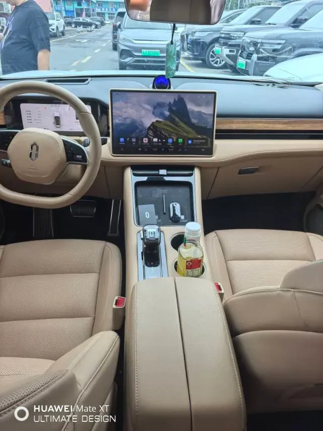 2024 AITO AITO M5 1.5T 152HP L4 REEV 42KWH,autocango,china used car exporter,china ev exporter,chinese used car exporter,chinese used ev exporter