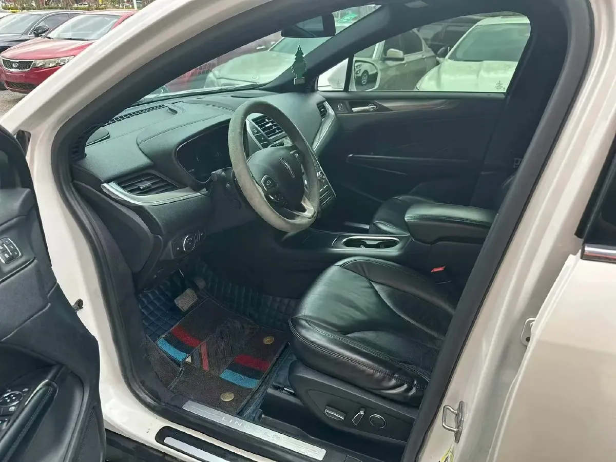2019 Lincoln MKC 2.0T 203HP L4 6AT,autocango,china used car exporter,china ev exporter,chinese used car exporter,chinese used ev exporter
