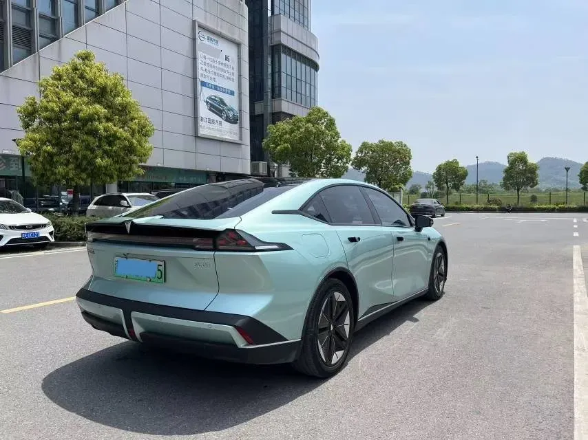 2022 DongFeng Forthing LingZhi EV BEV 68.4KWH,autocango,china used car exporter,china ev exporter,chinese used car exporter,chinese used ev exporter