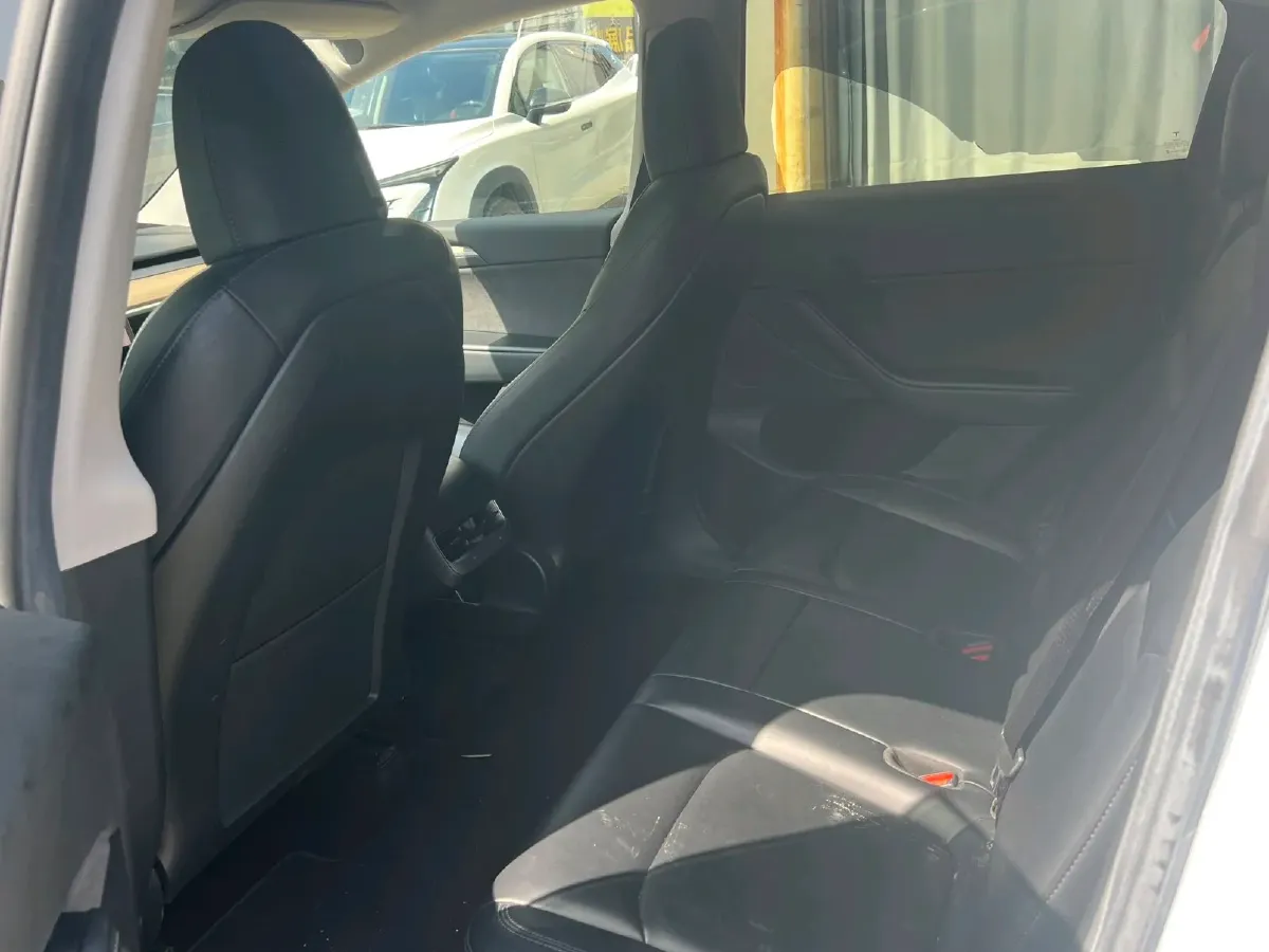 2022 Tesla Model Y BEV 60KWH,autocango,china used car exporter,china ev exporter,chinese used car exporter,chinese used ev exporter