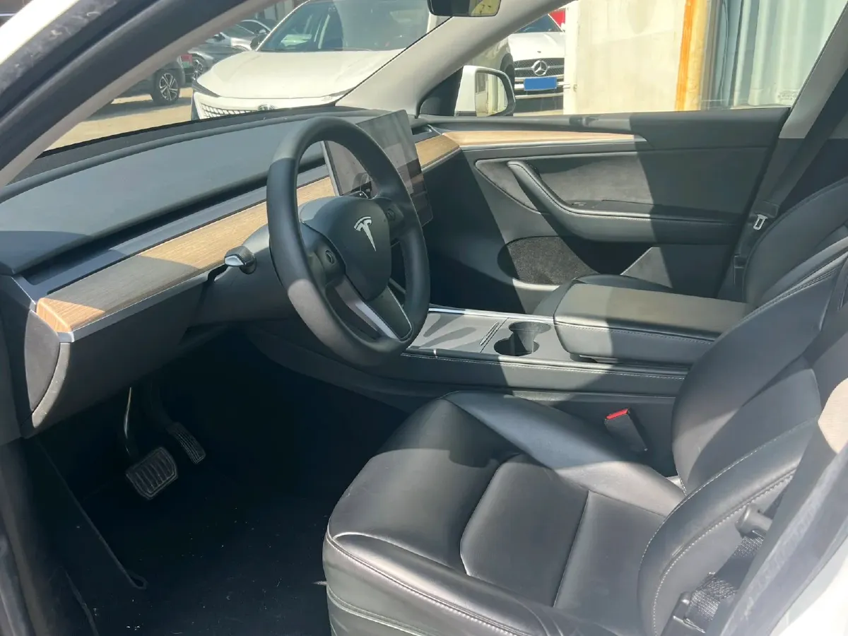2022 Tesla Model Y BEV 60KWH,autocango,china used car exporter,china ev exporter,chinese used car exporter,chinese used ev exporter