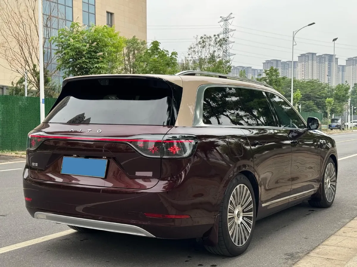 2025 AITO AITO M9 REEV 160HP REEV 52KWH,autocango,china used car exporter,china ev exporter,chinese used car exporter,chinese used ev exporter
