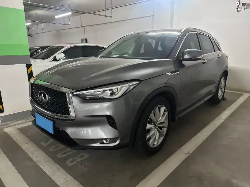 2018 Infiniti QX30 2.0T 211HP L4 7DCT,autocango,china used car exporter,china ev exporter,chinese used car exporter,chinese used ev exporter