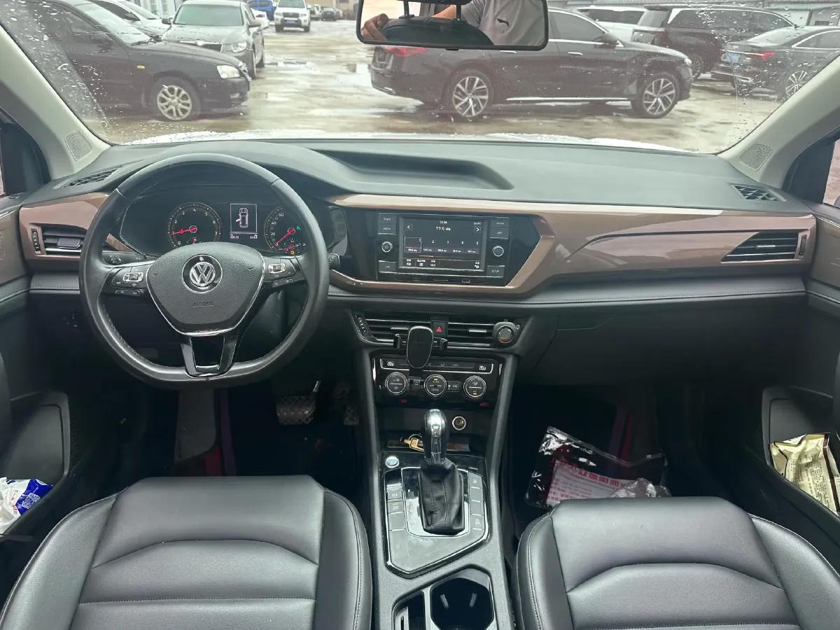 2021 Volkswagen Tharu 1.4T 150HP L4 7DCT,autocango,china used car exporter,china ev exporter,chinese used car exporter,chinese used ev exporter