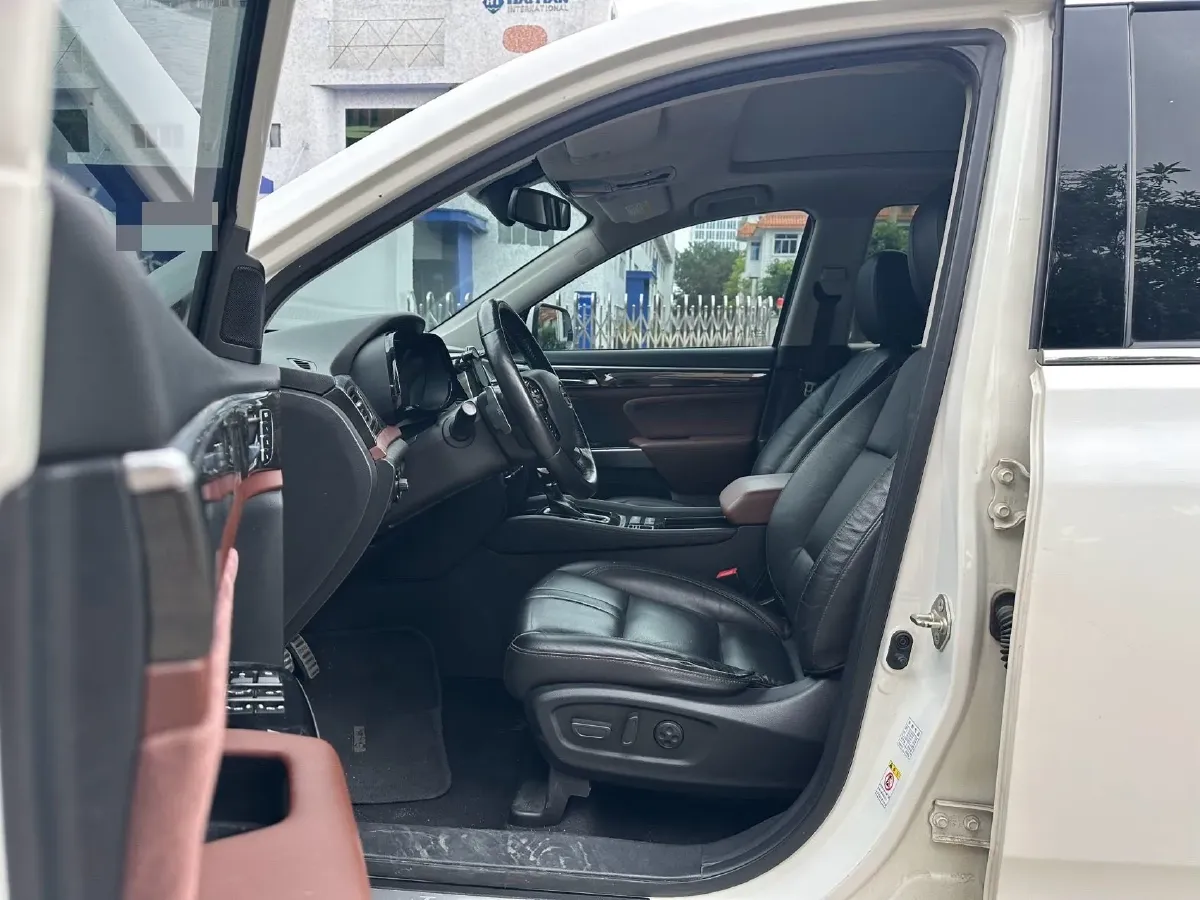 2017 GAC Trumpchi GS8 2.0T 201HP L4 6AT,autocango,china used car exporter,china ev exporter,chinese used car exporter,chinese used ev exporter
