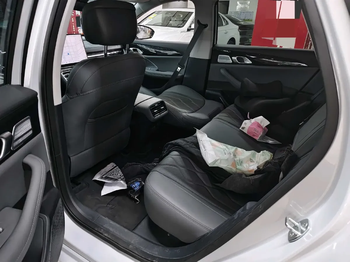 2025 Geely Galaxy A7 1.5L 112HP L4 1DHT PHEV,autocango,china used car exporter,china ev exporter,chinese used car exporter,chinese used ev exporter