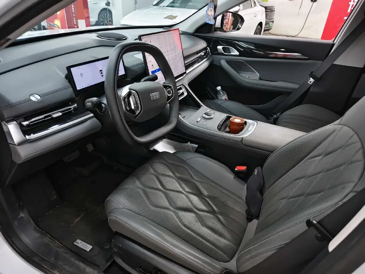 2025 Geely Galaxy A7 1.5L 112HP L4 1DHT PHEV,autocango,china used car exporter,china ev exporter,chinese used car exporter,chinese used ev exporter