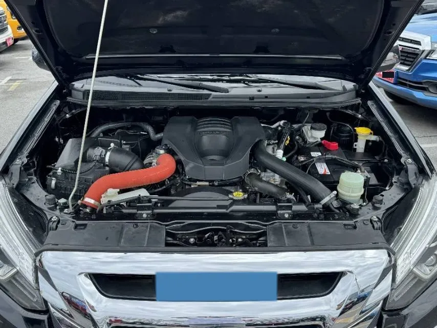 2019 Isuzu D-MAX 3.0T 177HP L4 6AT,autocango,china used car exporter,china ev exporter,chinese used car exporter,chinese used ev exporter
