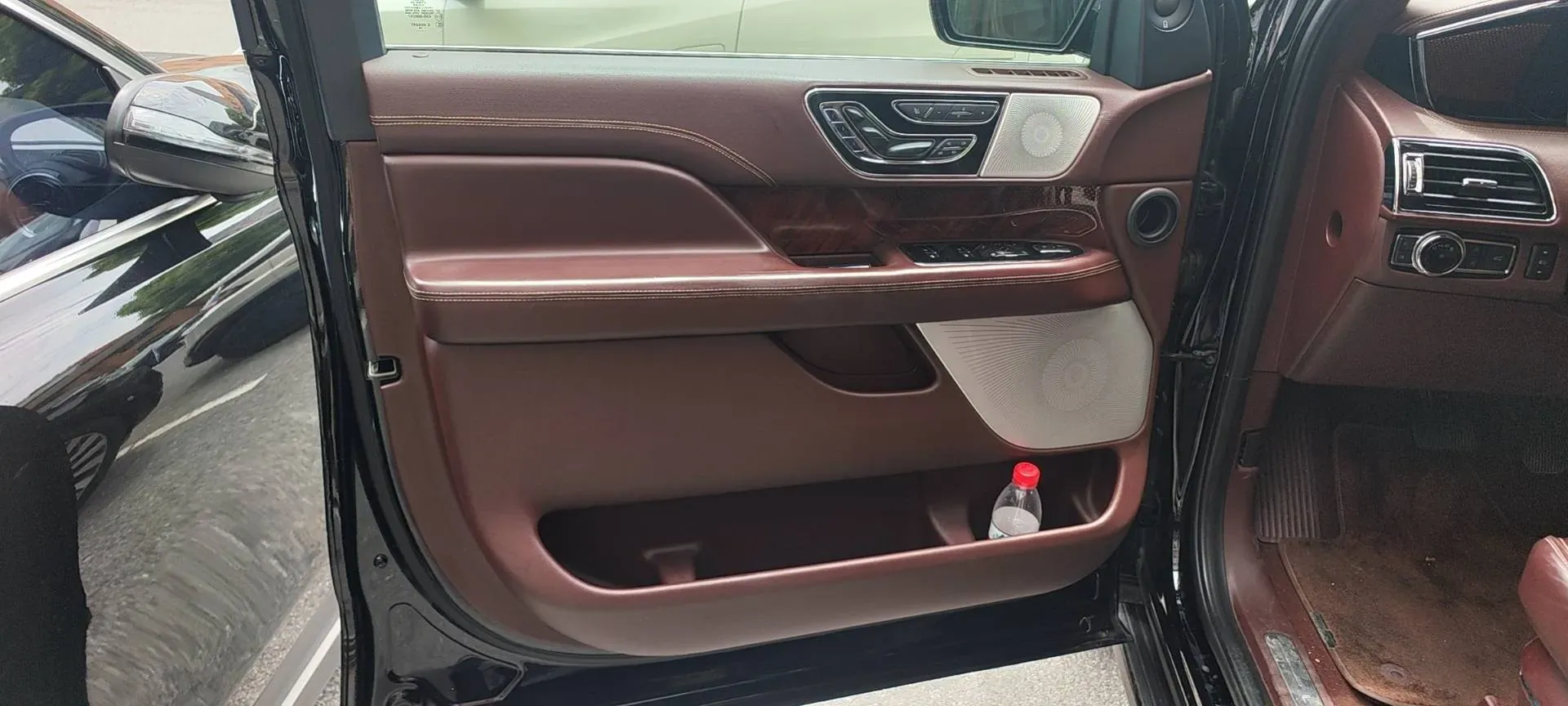 2019 Lincoln Navigator 3.5T 388HP V6 10AT,autocango,china used car exporter,china ev exporter,chinese used car exporter,chinese used ev exporter